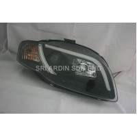 AUDI A4 B7 05-08 Black Projector Head Lamp Light w Bar AUDI A4 B7 05-08 Black Projector Head Lamp Light w Bar